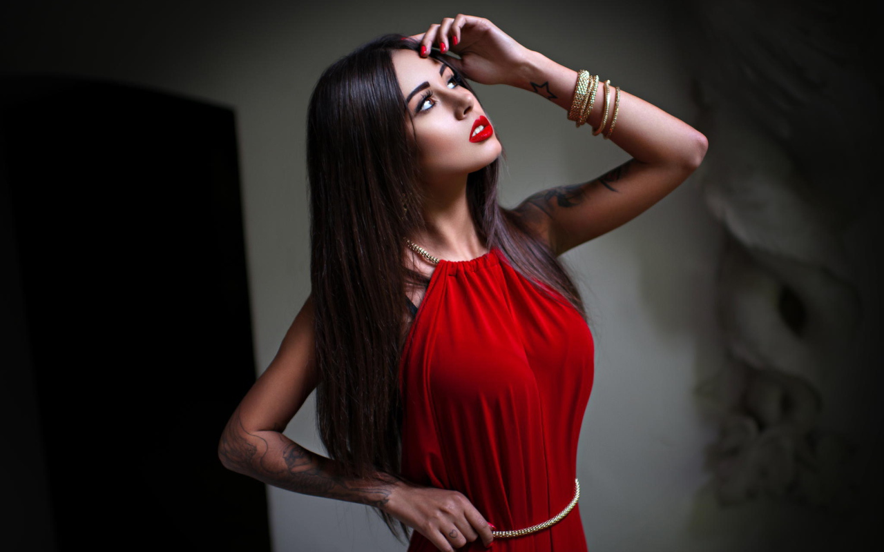 Красивая Диана Мелисон