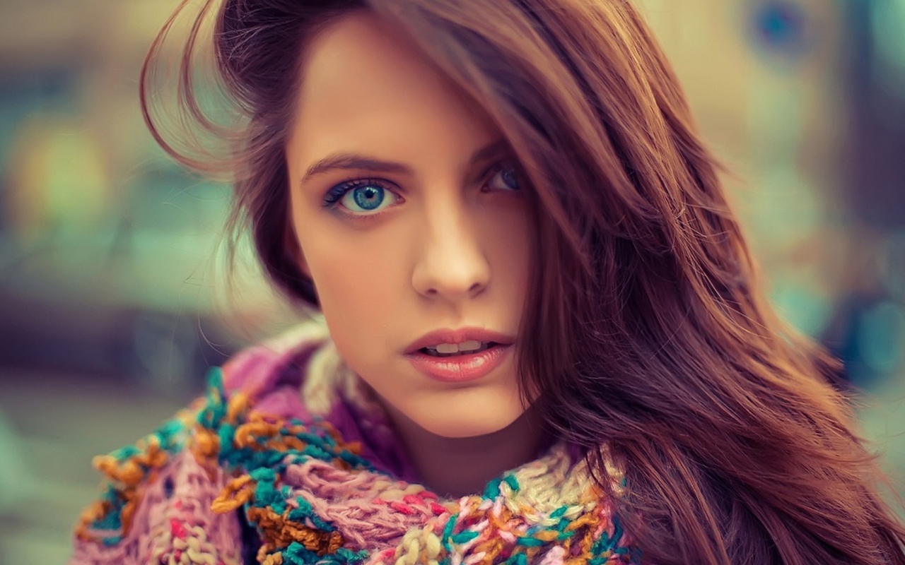 Голубоглазая девушка