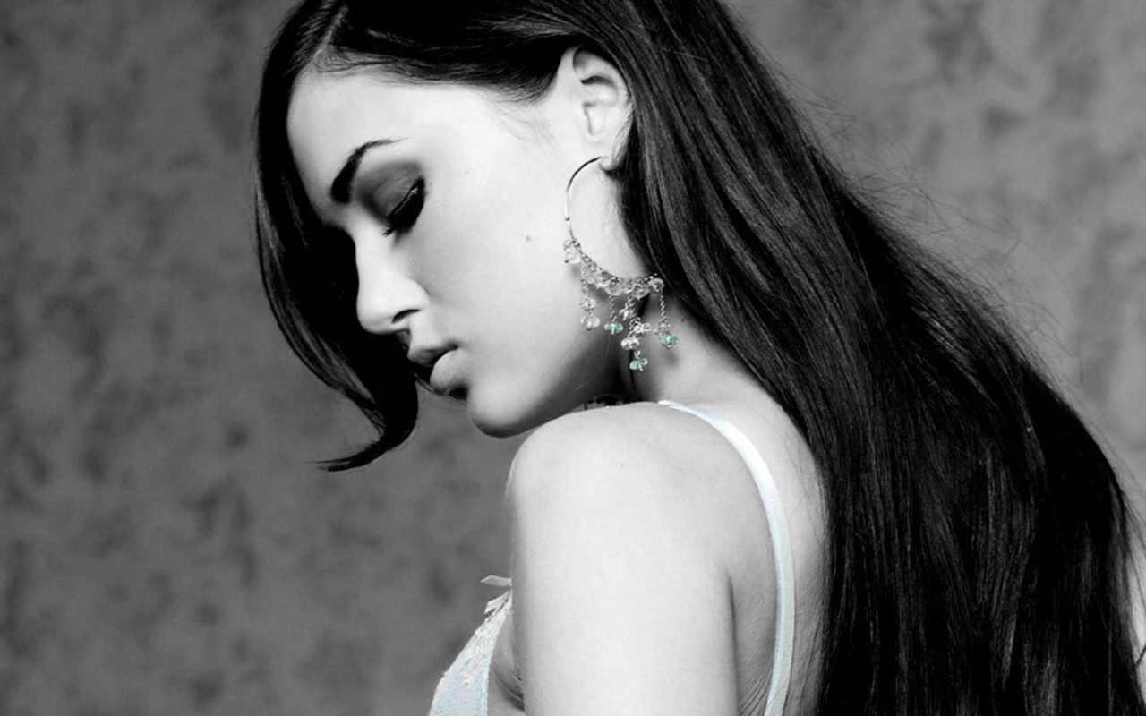 Спинка Саши Грей