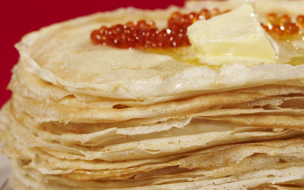 Блины с икрой на Масленицу