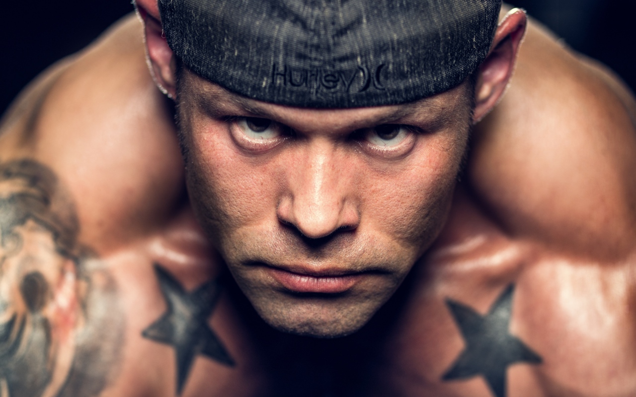 Суровый взгляд бойца