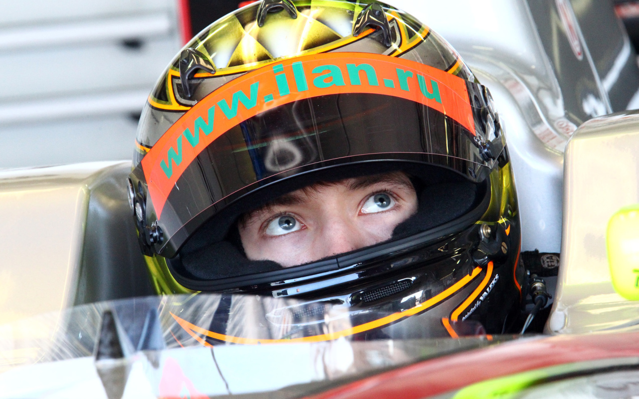 Популярный человек Михаил Алешин