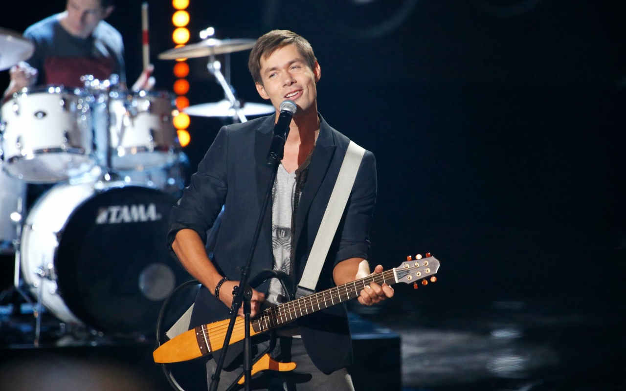 Знаменитая Суперзвезда Стас Пьеха