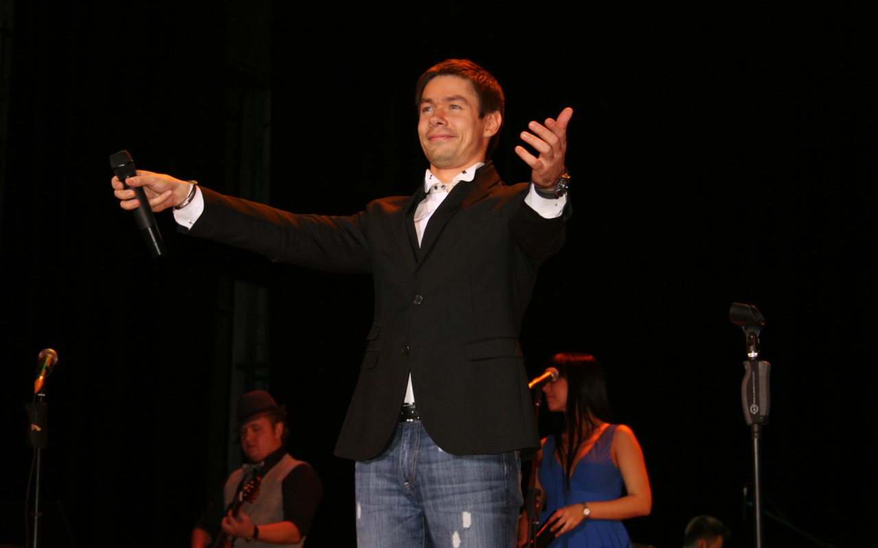 Знаменитая Кинозвезда Стас Пьеха