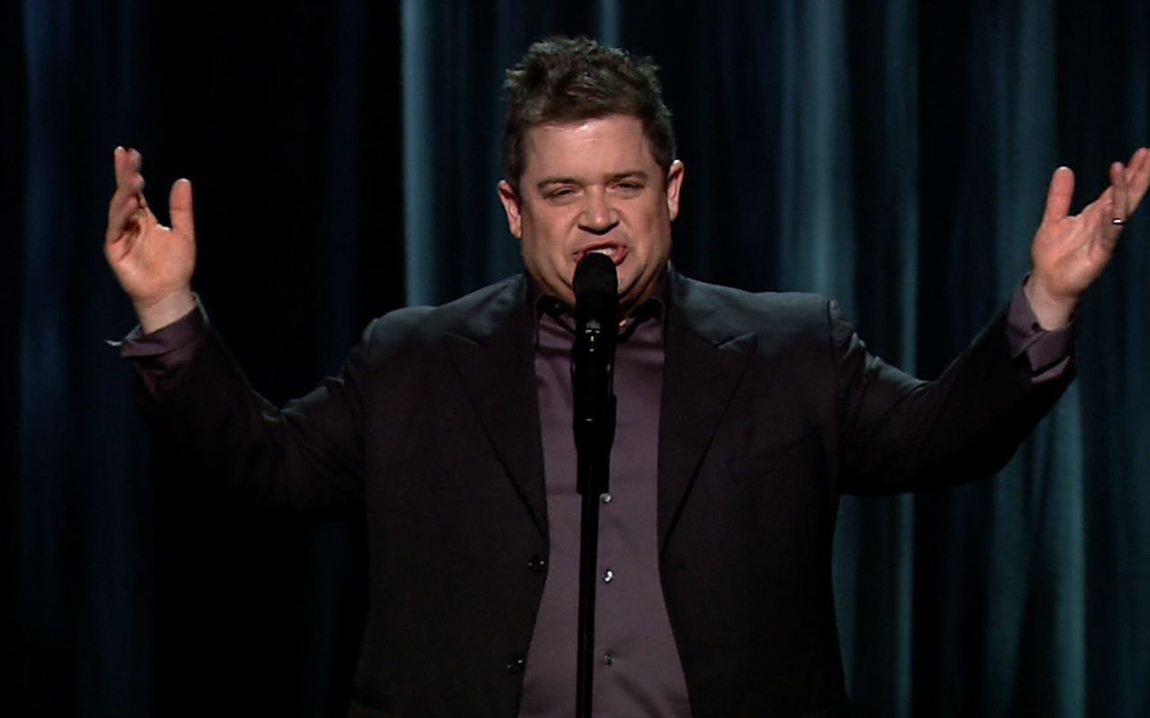 Известный актер Пэттон Освальт