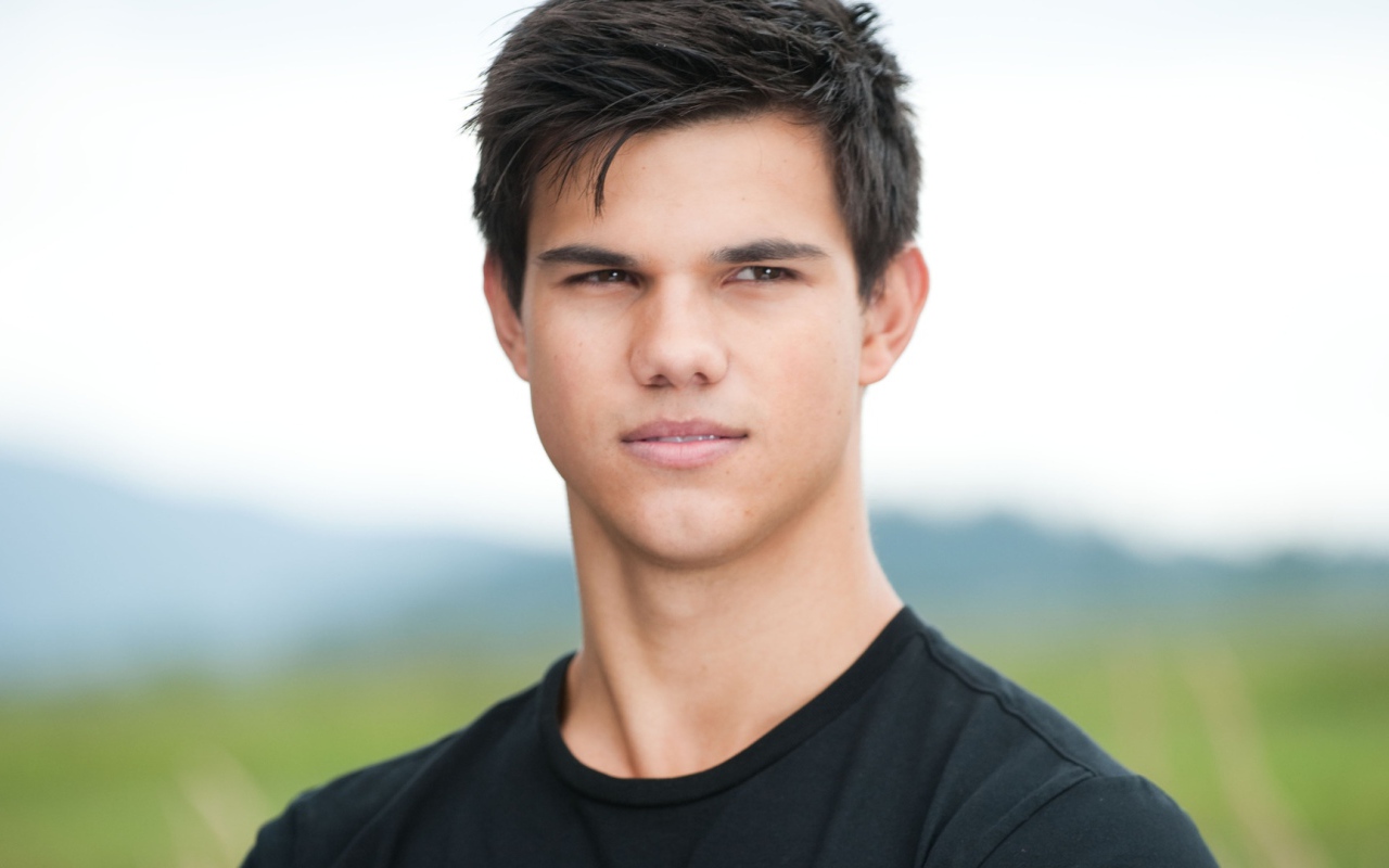 Возлюбленный Актер Тейлор Лотнер