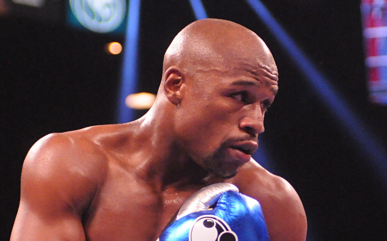 Боксер Флойд Мейвезер