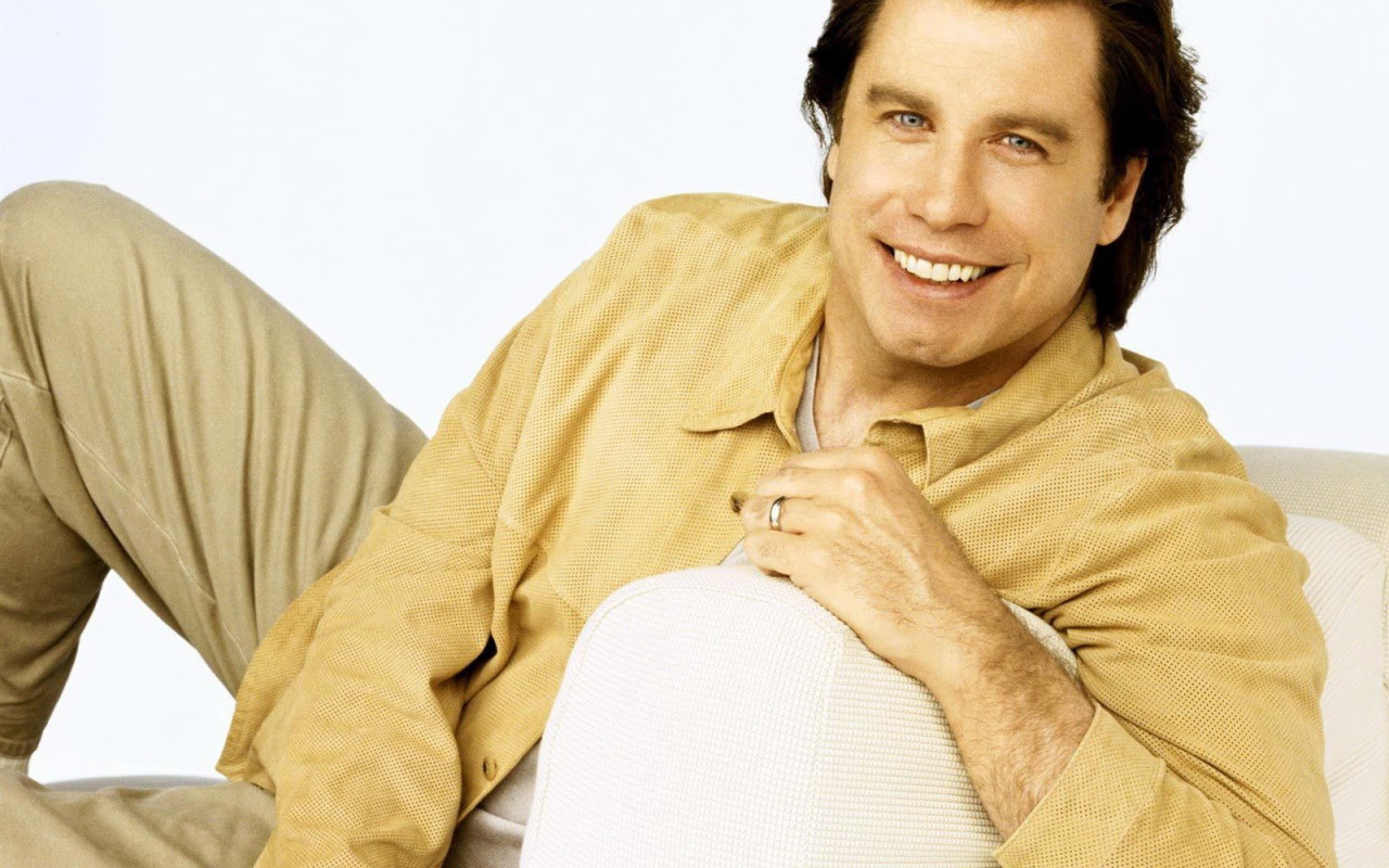 Известный Джон Траволта