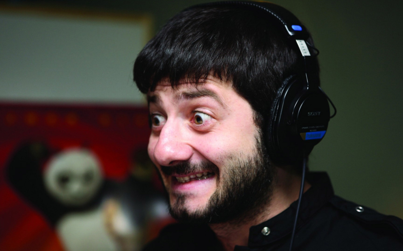 Михаил Галустян