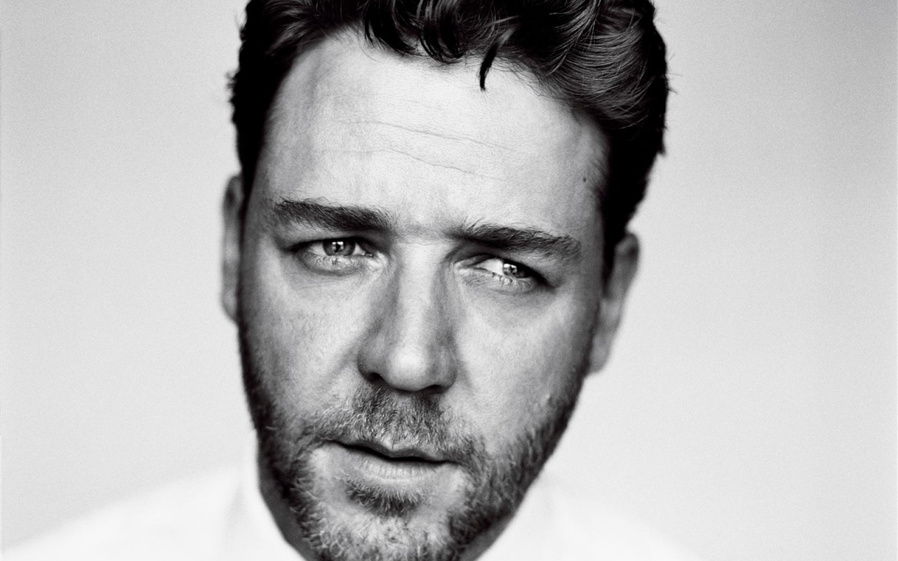 Популярный Актер Рассел Кроу