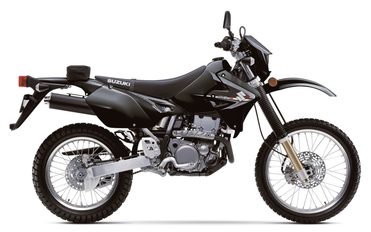 Красивый мотоцикл Suzuki  DR-Z400 S