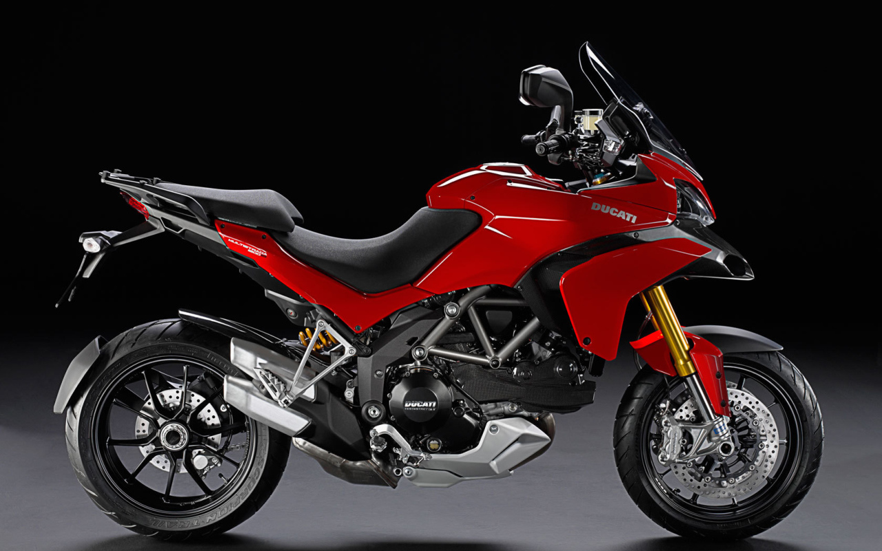 Красивый мотоцикл в москве Ducati Multistrada 1200