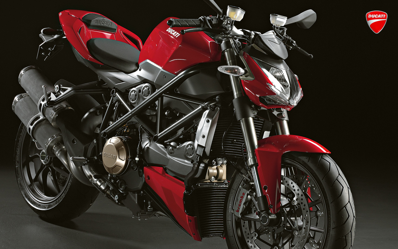 Красивый мотоцикл в москве Ducati Streetfighter 848