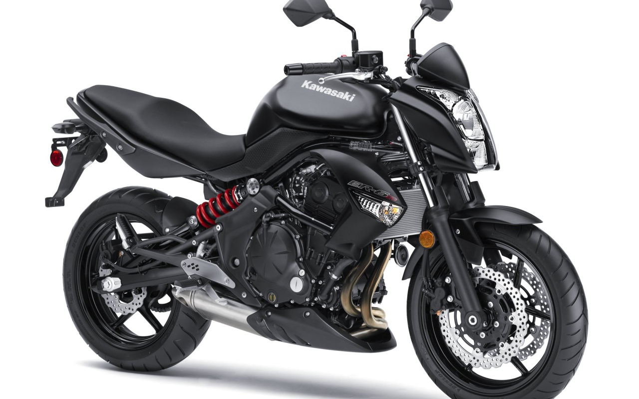 Быстрый мотоцикл Kawasaki ER-6n