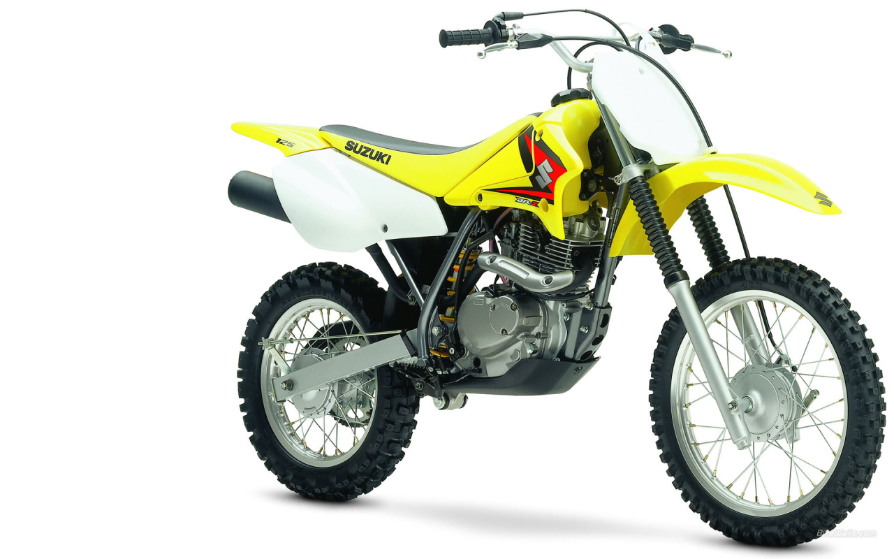 Быстрый мотоцикл Suzuki  DR-Z 125