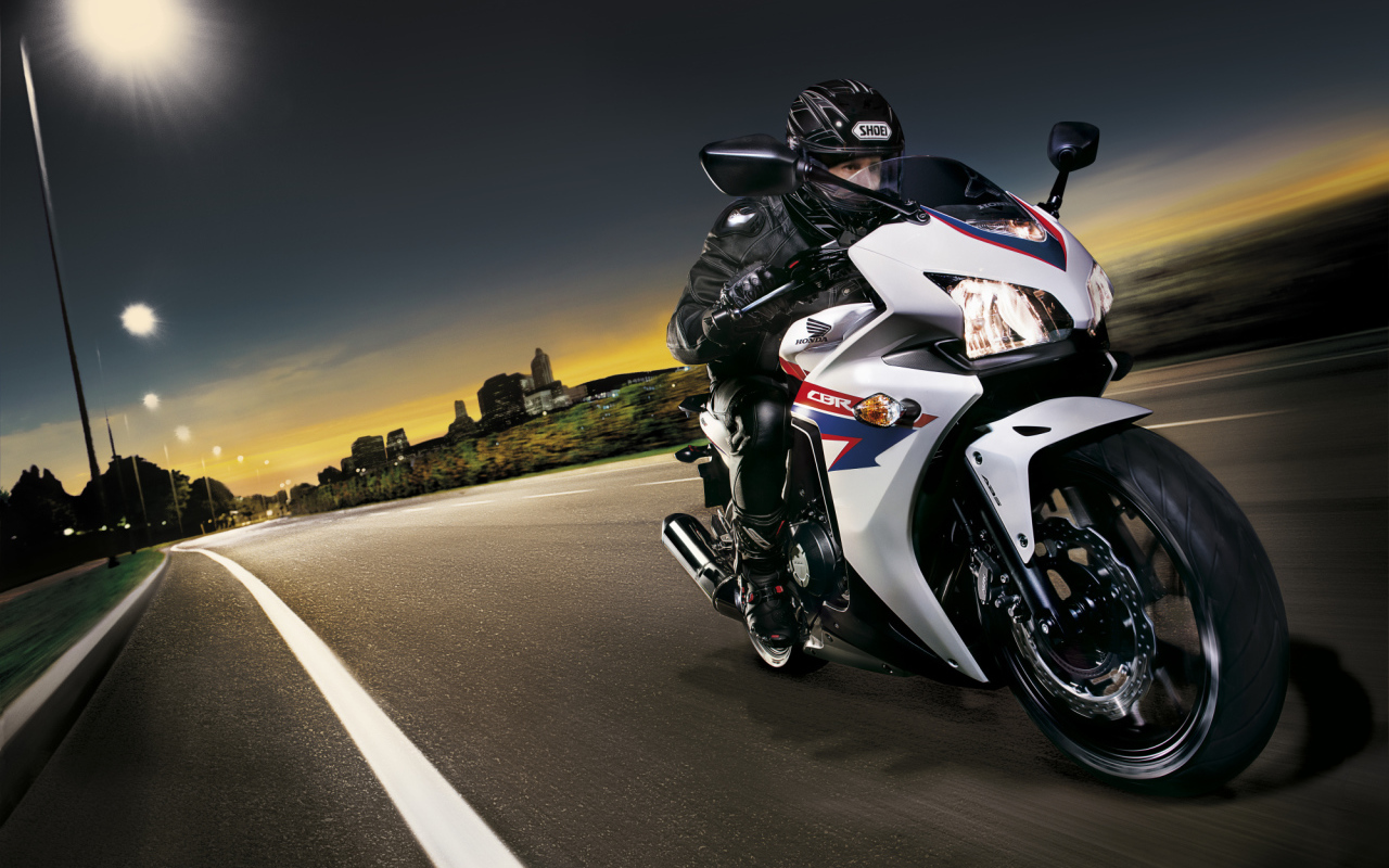 Невероятно быстрый мотоцикл Honda CBR 500 R