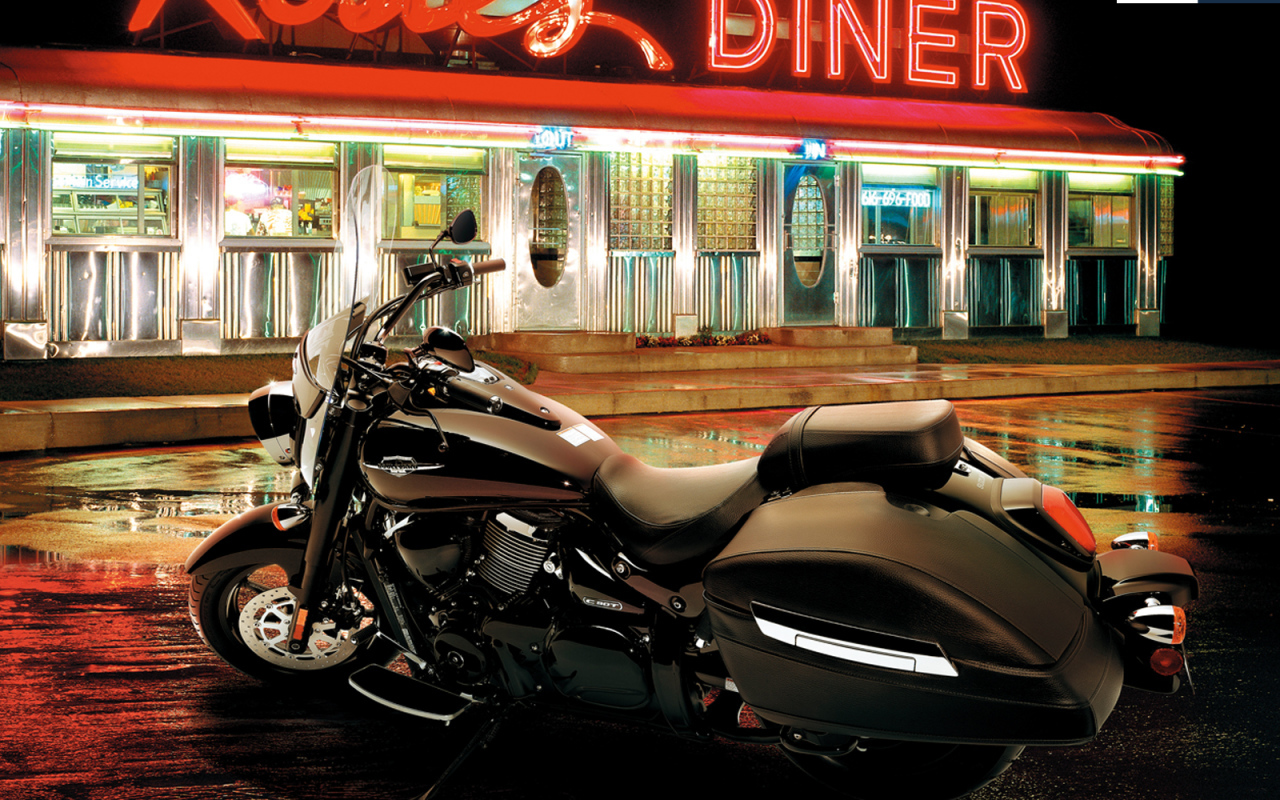 Невероятно быстрый мотоцикл Suzuki Intruder C1500T