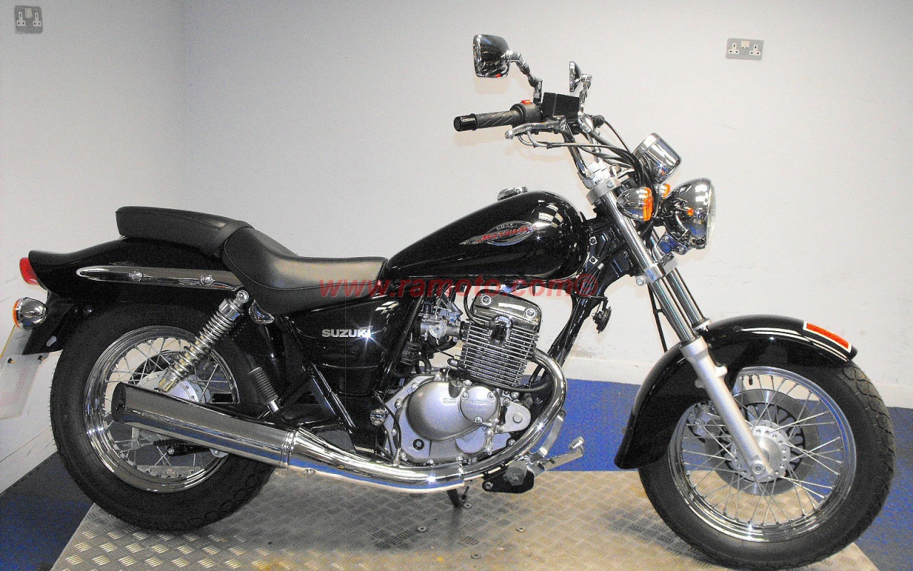 Невероятно быстрый мотоцикл Suzuki Marauder 125