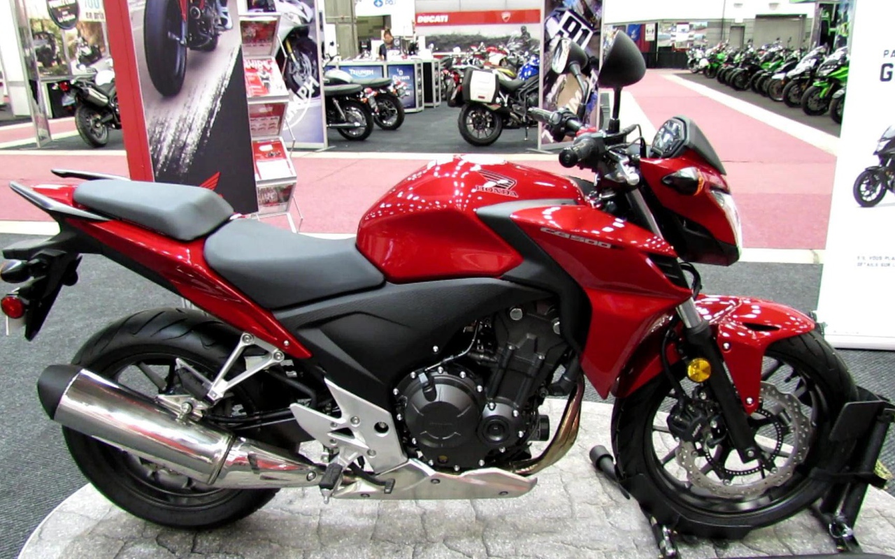 Невероятно быстрый мотоцикл Новый мотоцикл Honda CB 500 F