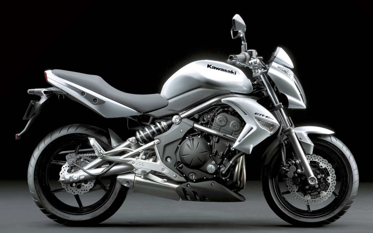 Новый мотоцикл Kawasaki ER-6f