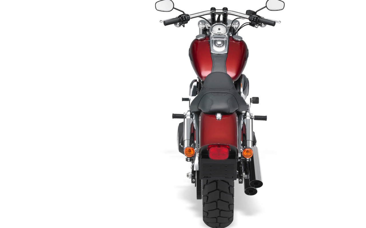 Популярный мотоцикл Harley-Davidson Dyna Fat Bob