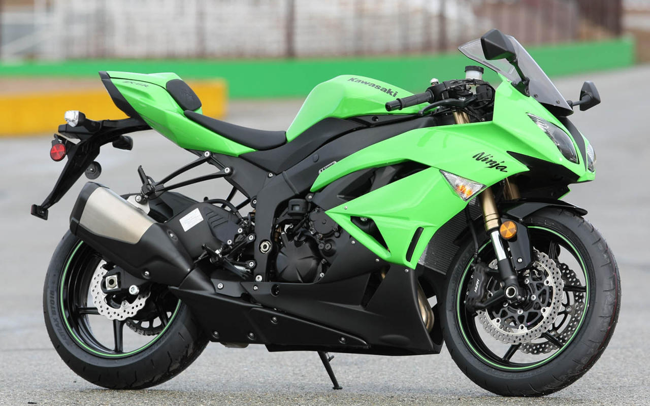 Популярный мотоцикл Kawasaki Ninja ZX-6R