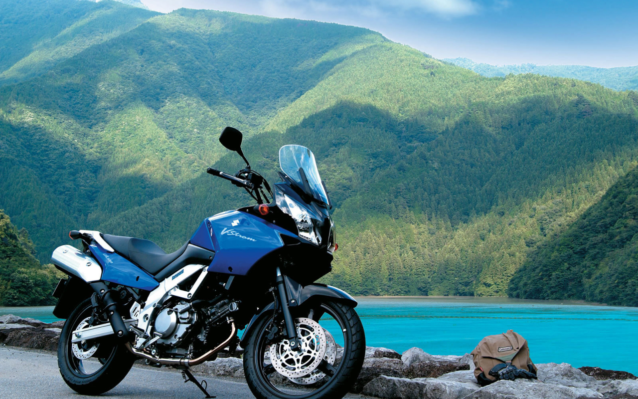 Мотоцикл Suzuki модели V-Storm 1000  DL