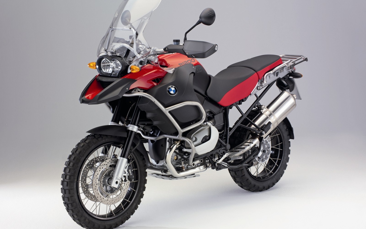 Красный Bmw r 1200