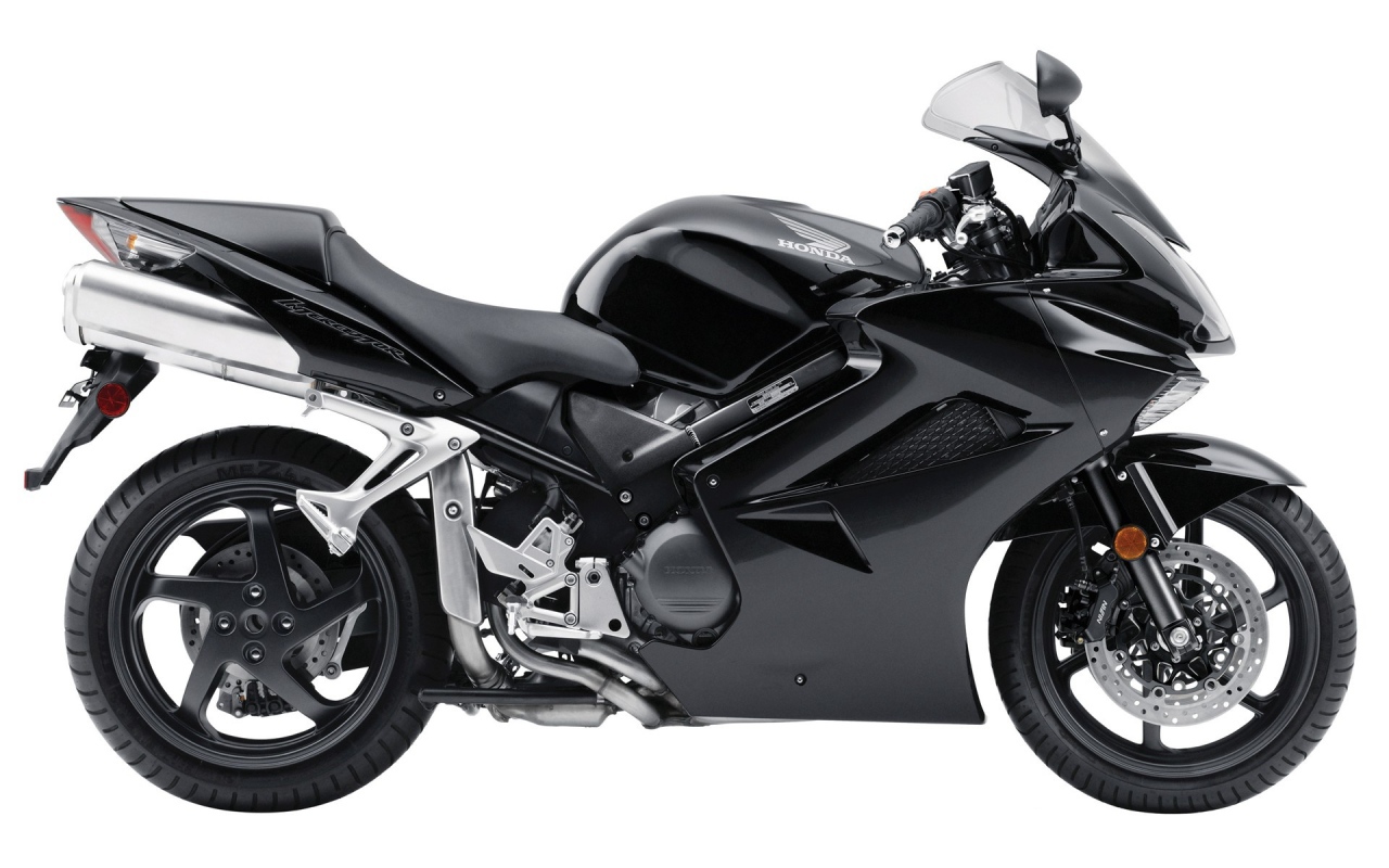 Мотоцикл Honda перехватчик черный