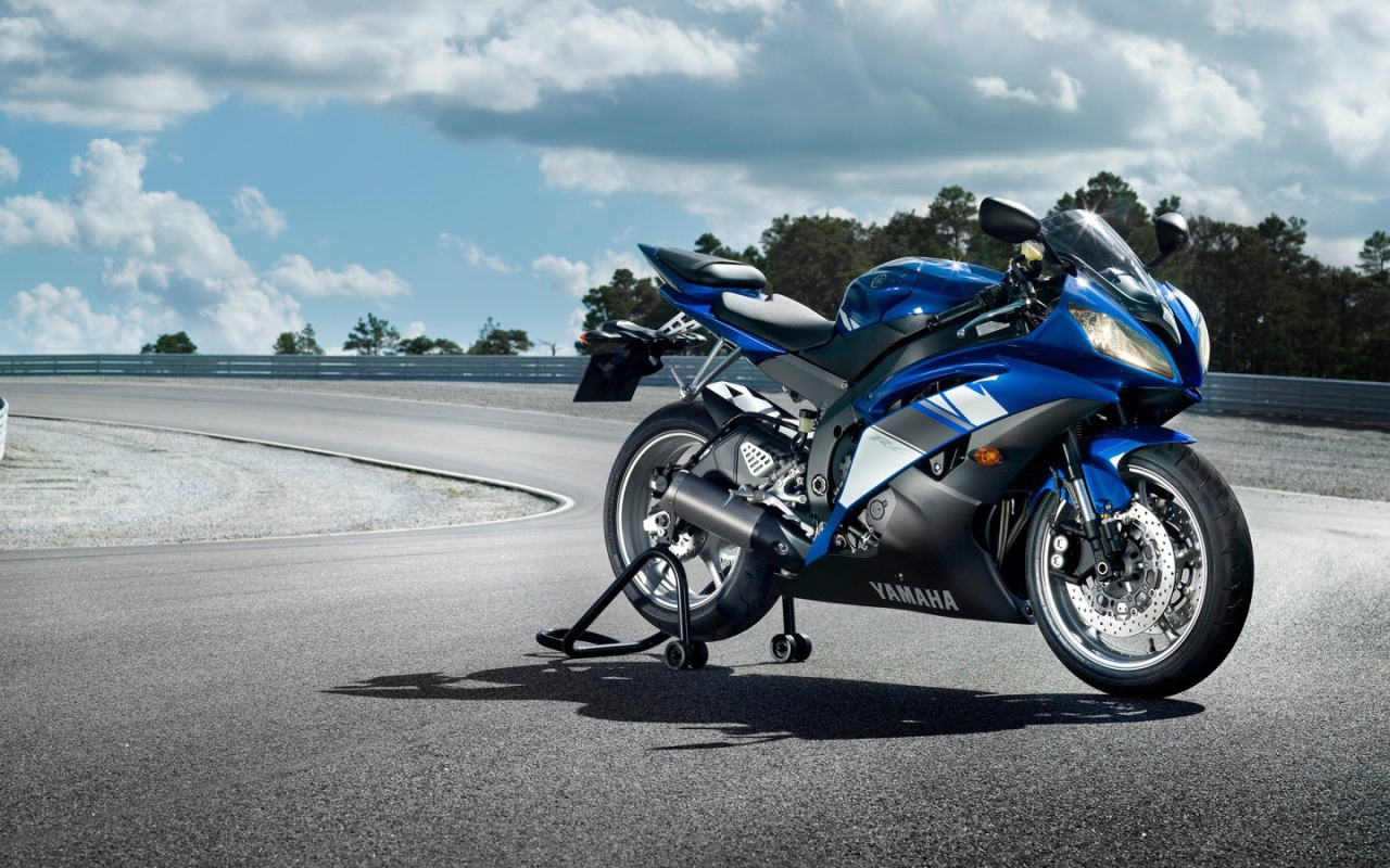 Мотоцикл Yamaha YZF R6