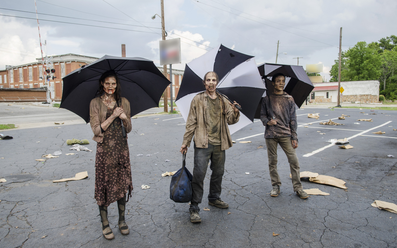Зомби из Ходячих Мертвецов с зонтами