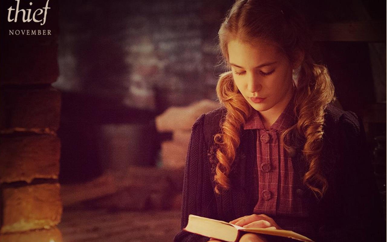 Отличный кинофильм Воровка книг