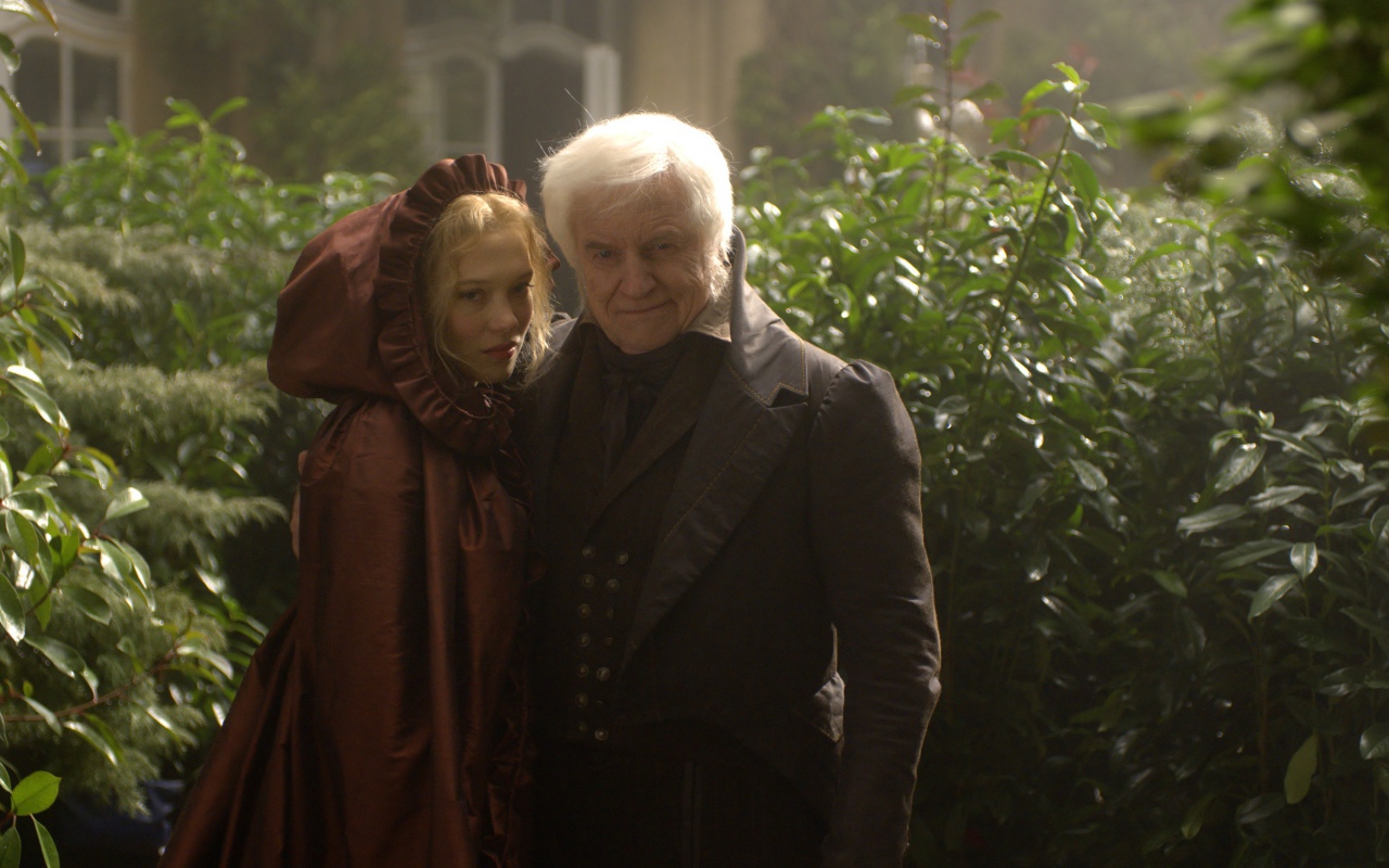 Интересный кинофильм Красавица и чудовище 2014