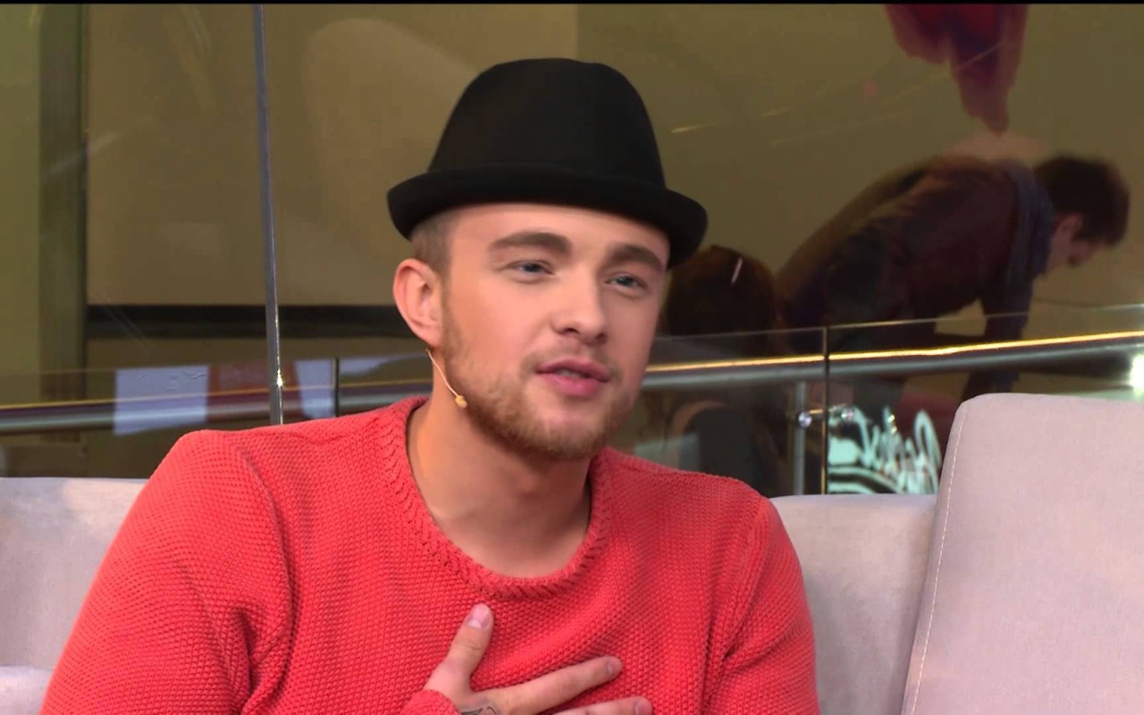 Егор Крид дает интервью