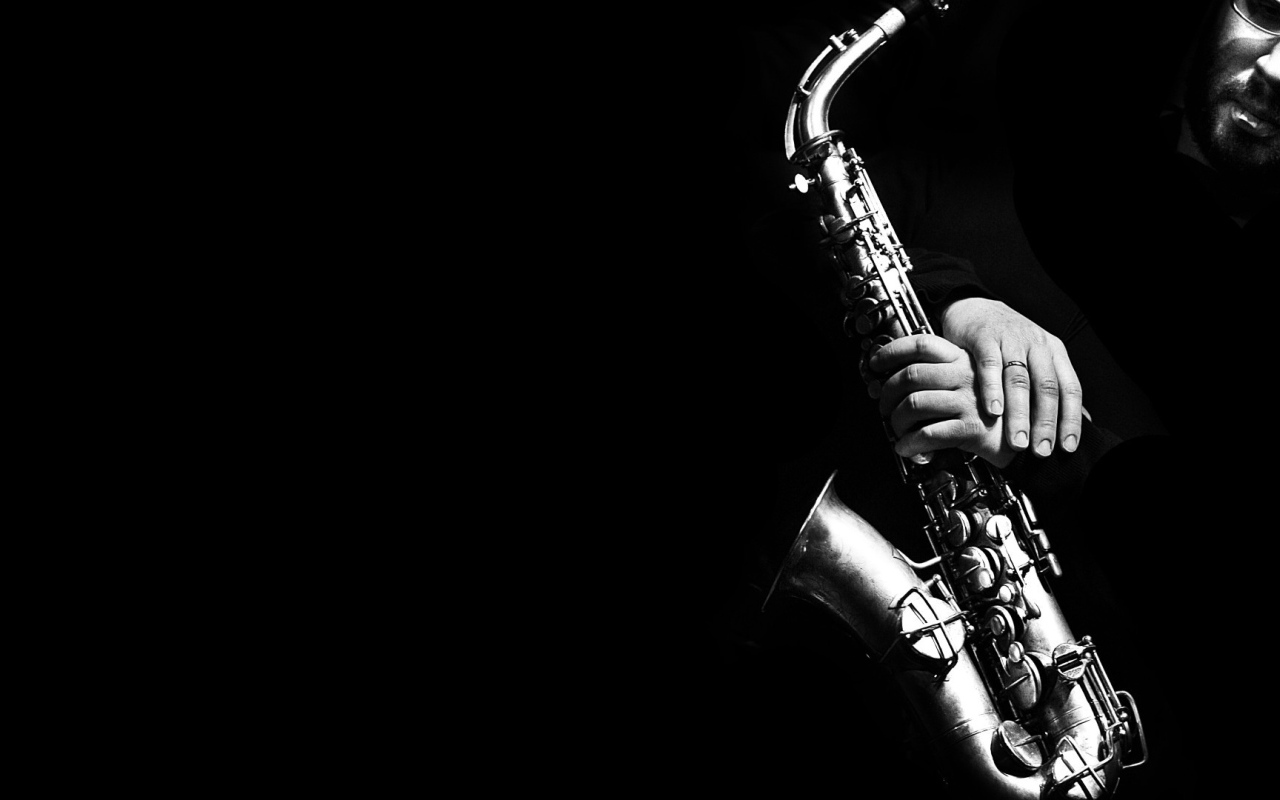 Игра на саксофоне