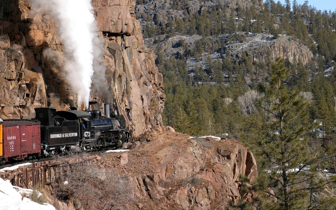 Паровоз в горах