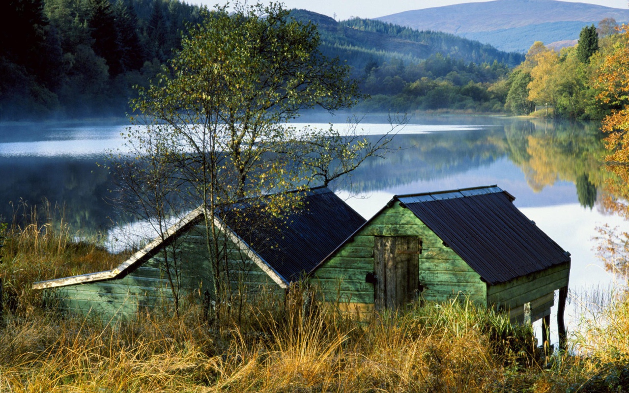 Деревянный Дом на озере