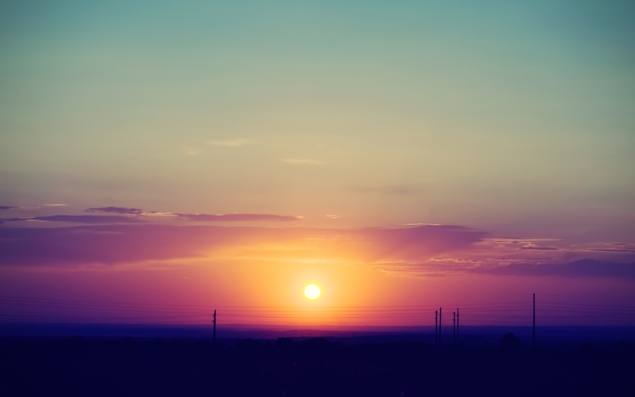 Желтое солнце на закате