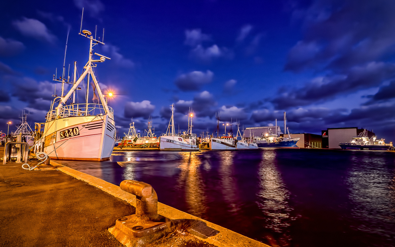 Вечер в порту