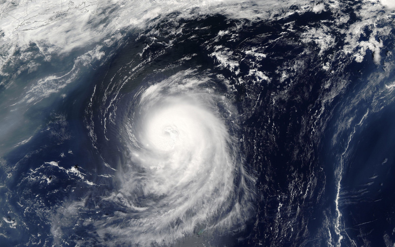 Вид на циклон из космоса