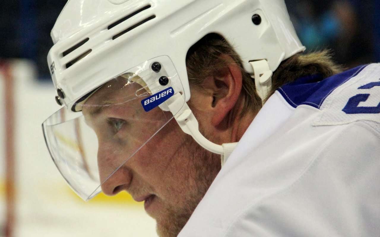 Лучший Хоккеист Тампа-Бэй Стивен Стэмкос крупным планом