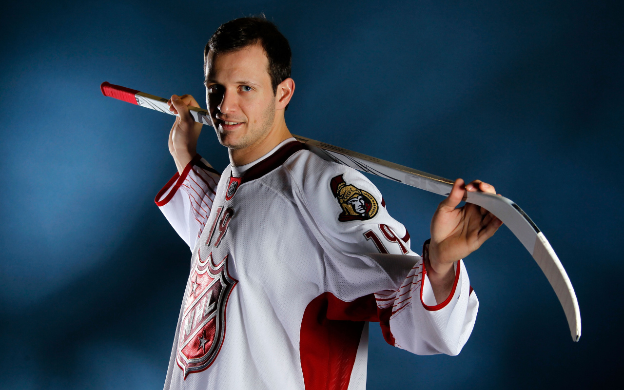 Хоккеист Джейсон Спецца