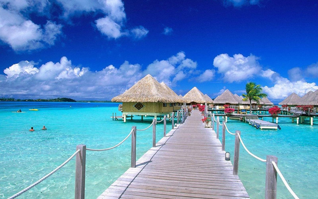 Причал с домиками на Бали