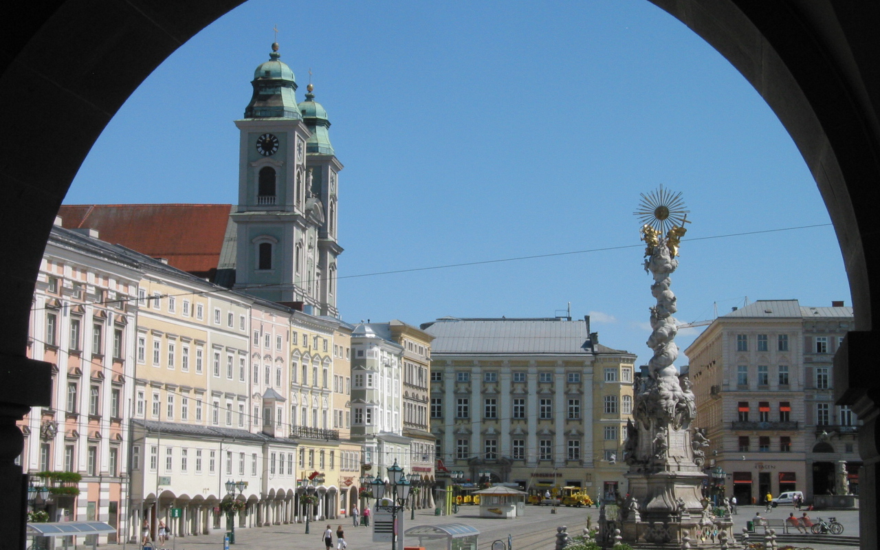 Арка в городе Линц, Австрия