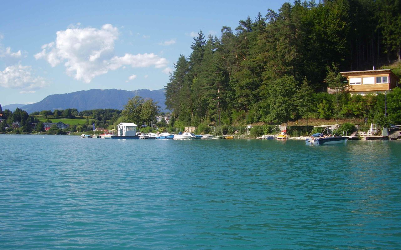 Побережье на курорте Фаакер-Зее, Австрия