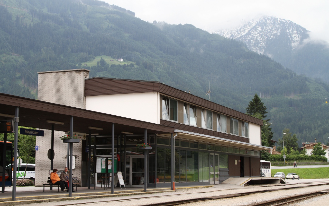 Железнодорожная станция на горнолыжном курорте Майрхофен, Австрия