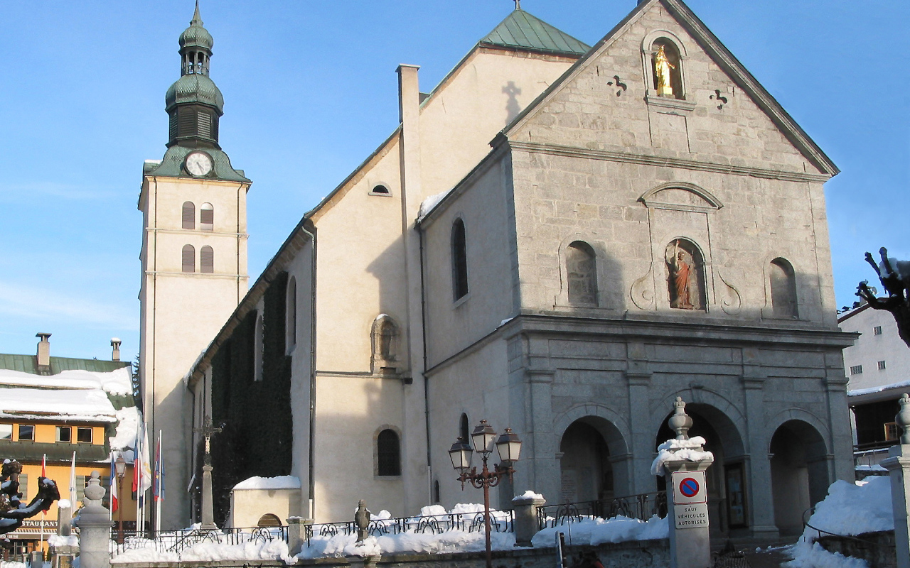 Собор на горнолыжном курорте Межев, Франция