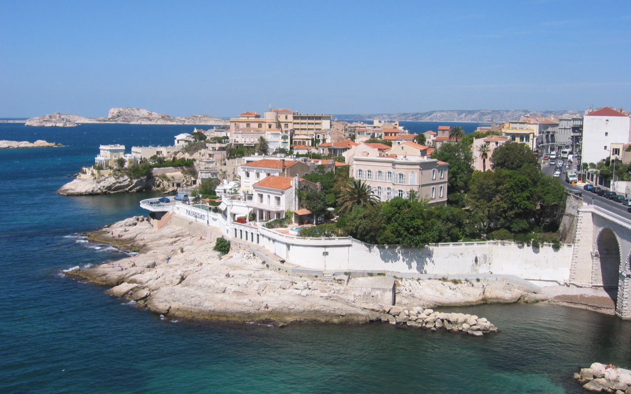 Набережная в городе Марсель, Франция