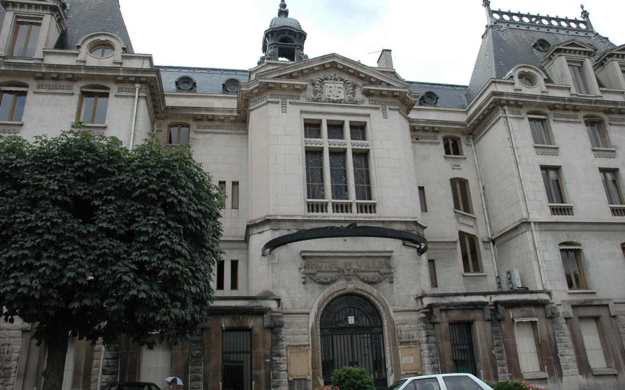 Гостиница в городе Виши, Франция