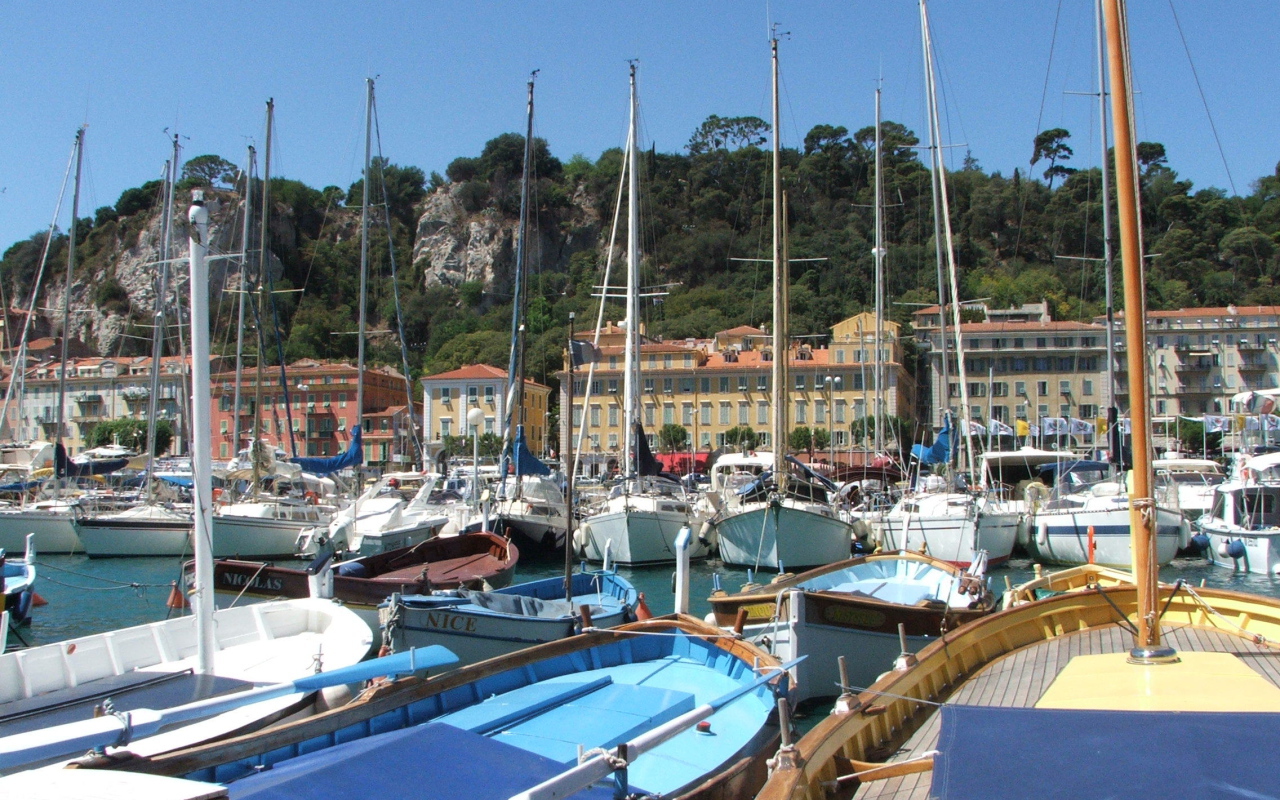 Порт в городе Ницца, Франция